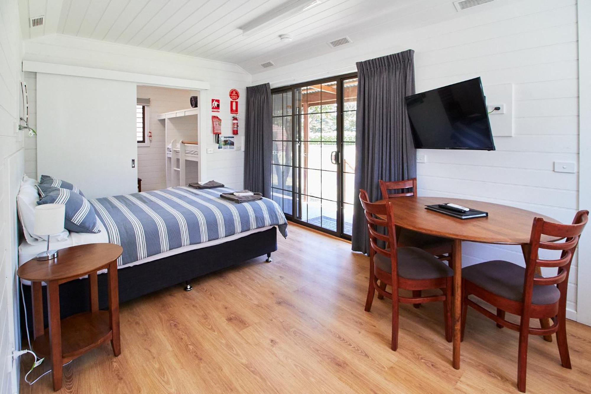 Surfside Holiday Park วอร์นามบูล ภายนอก รูปภาพ